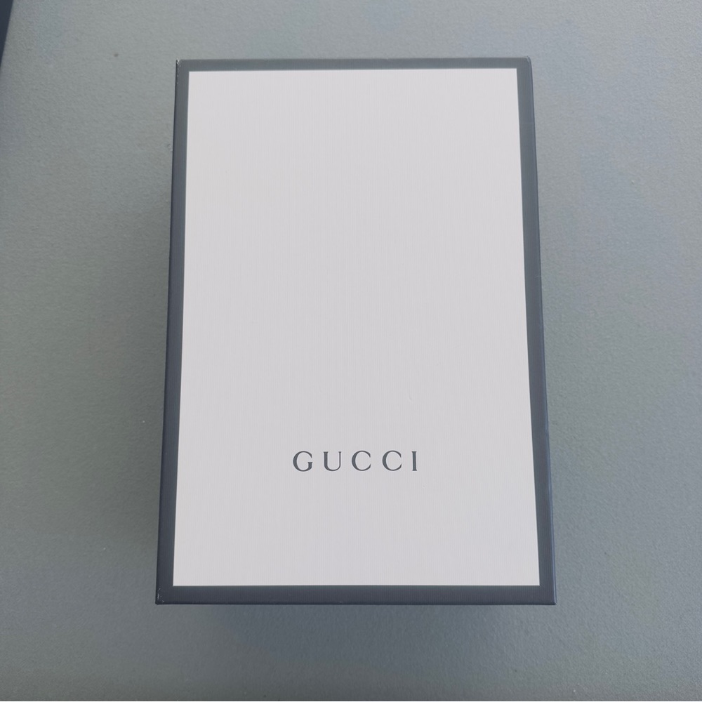 Gucci box